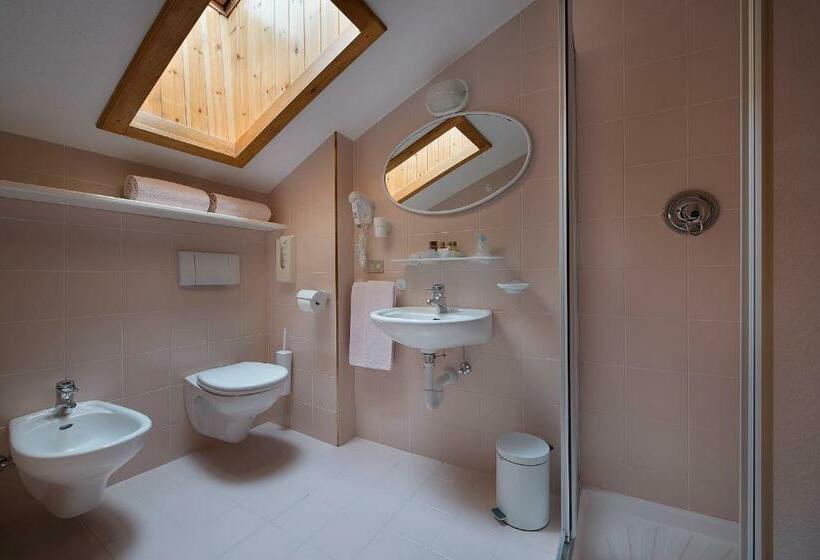 펜트하우스 룸, Garni Oasi