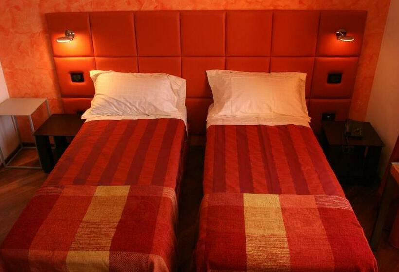 اتاق استاندارد با چشم‌انداز دریا, I Tre Merli Locanda