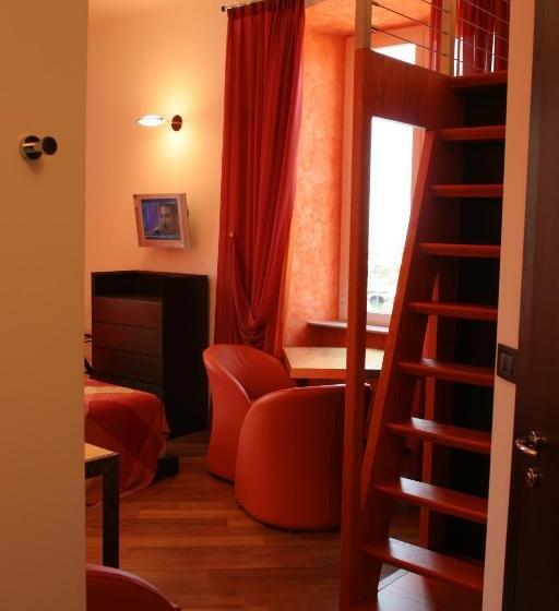 سوییت جونیور با چشم‌انداز دریا, I Tre Merli Locanda