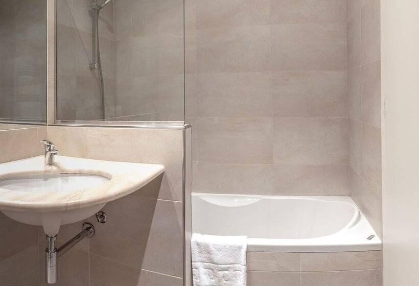 חדר דלוקס, Il Castello