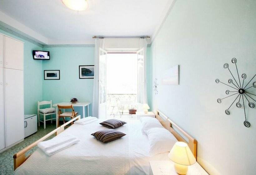 اتاق کلاسیک, La Perla Blu