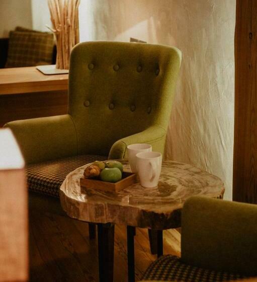 غرفة كومفورت, Larice