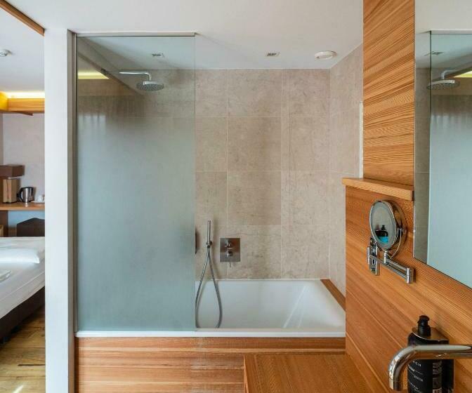 スーペリアールーム, Larice