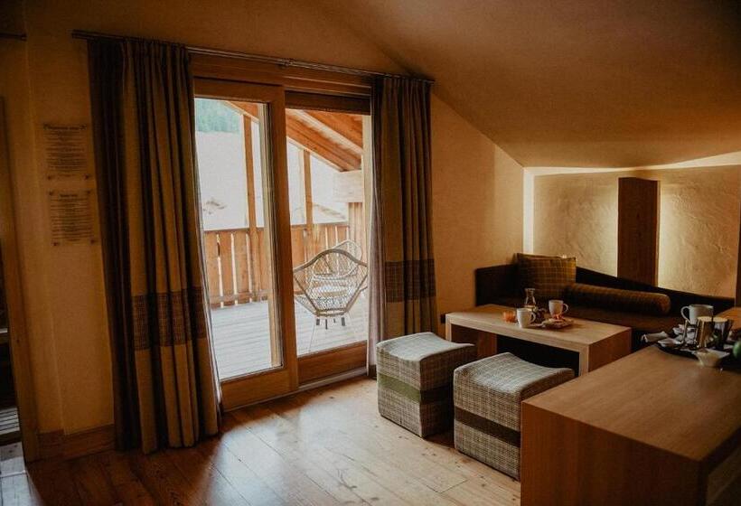 デラックススイート, Larice