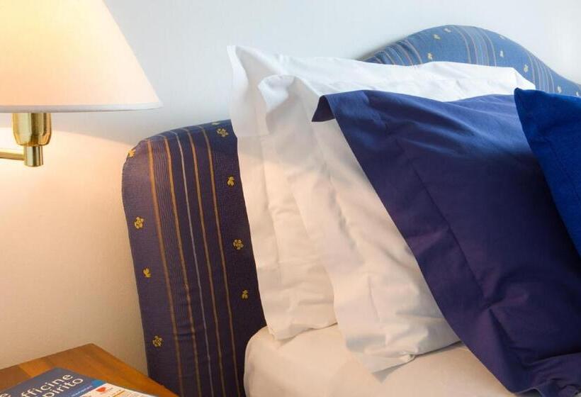 غرفة قياسية فردية, Luna