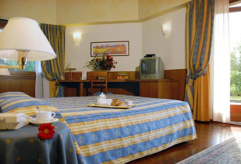 스탠다드 룸, Luna