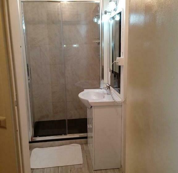 اتاق استاندارد, Megaride Guest House