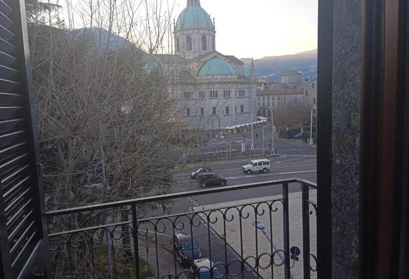 اتاق خانوادگی, Megaride Guest House