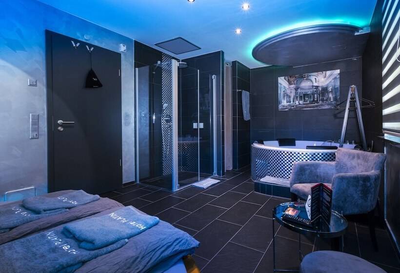 סוויטה עם ג'קוזי, Platin