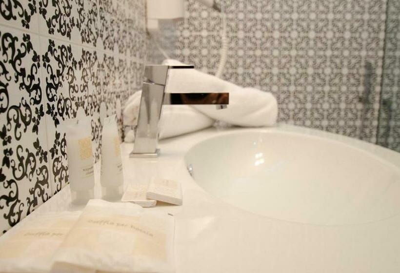 Номер Стандарт с Балконом, Qui