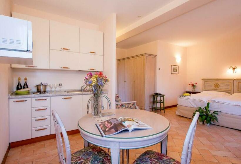 スタンダードスタジオ, Residence La Limonera