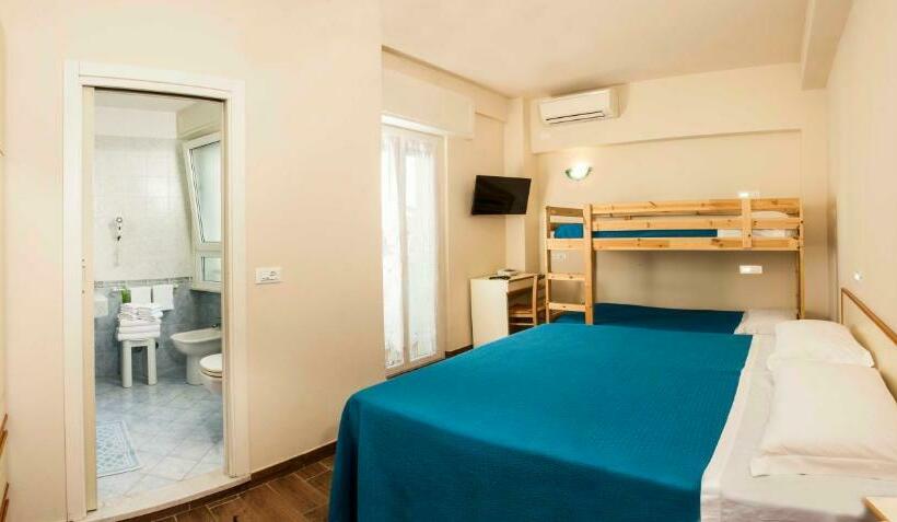 اتاق استاندارد سه نفره, Sayonara