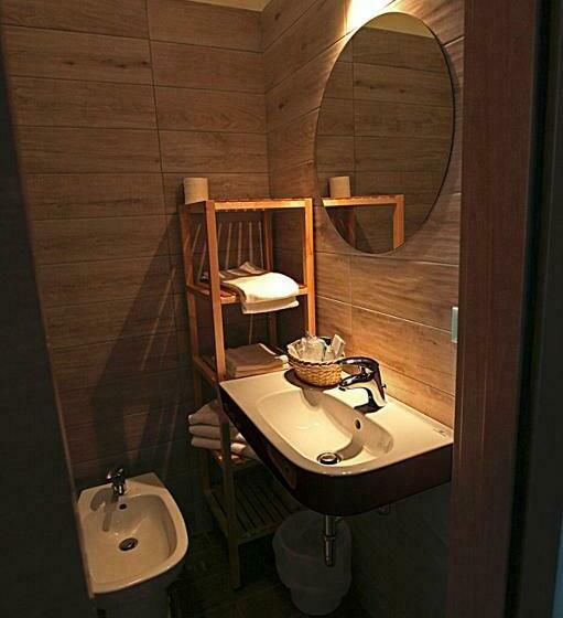 اتاق استاندارد سه نفره, Sayonara