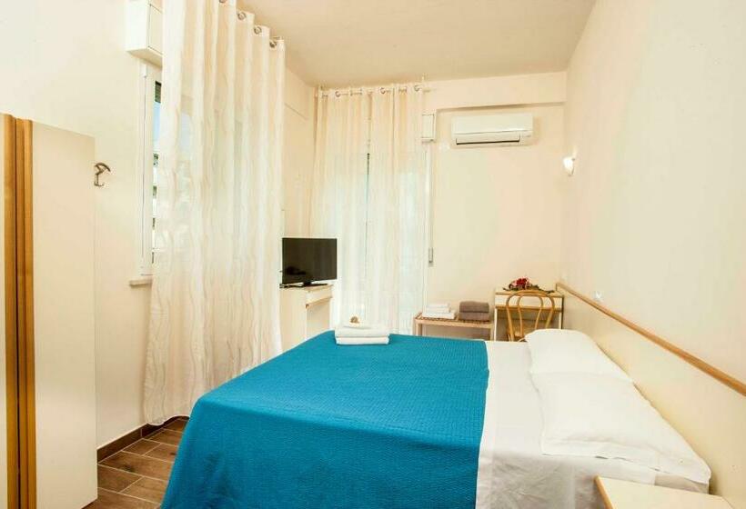 اتاق استاندارد سه نفره, Sayonara