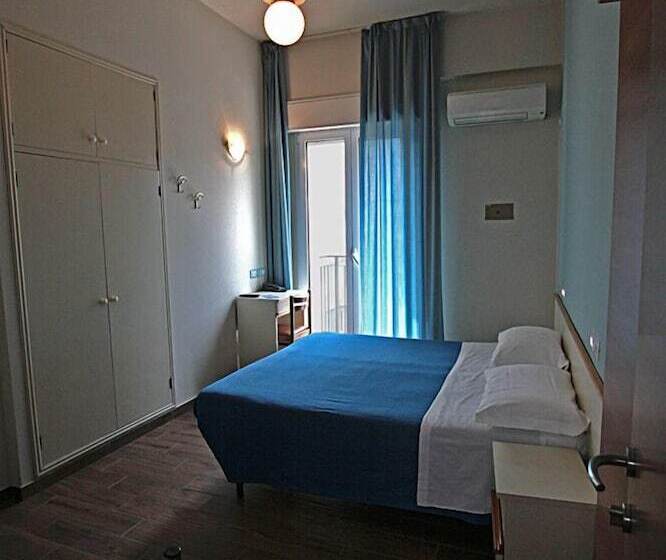 اتاق استاندارد سه نفره, Sayonara