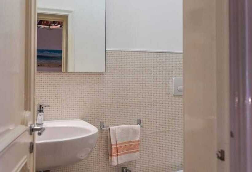 חדר סטנדרט, Sosta A Levante