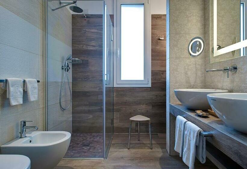 غرفة سوبيريور, Terme Formentin