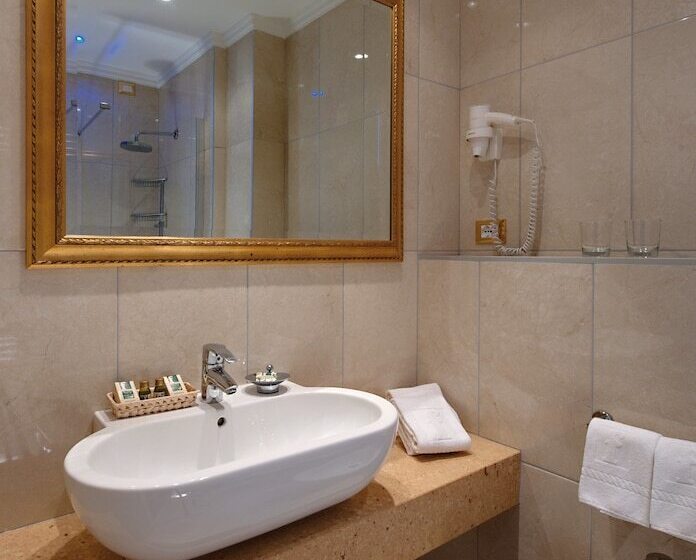 اتاق کلاسیک, Terme Formentin