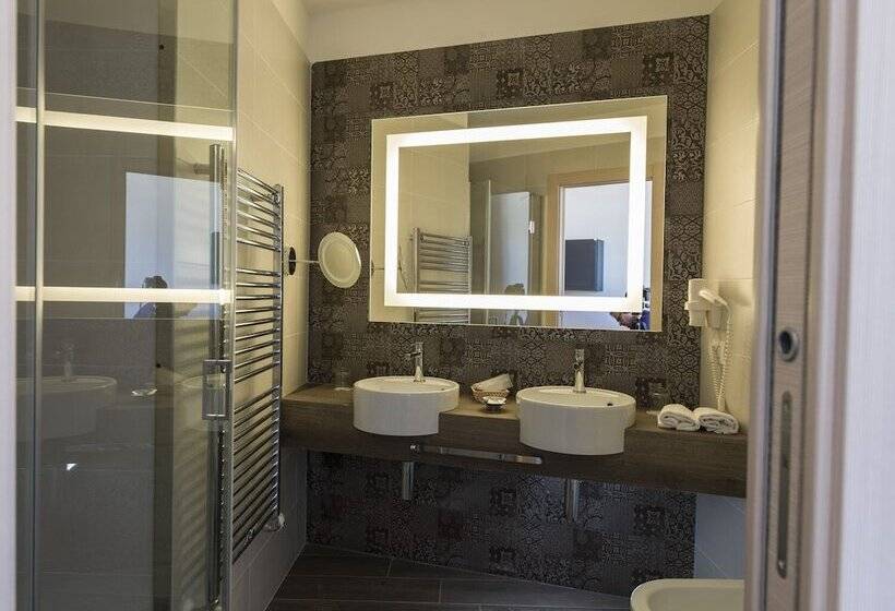 غرفة سوبيريور, Terme Formentin