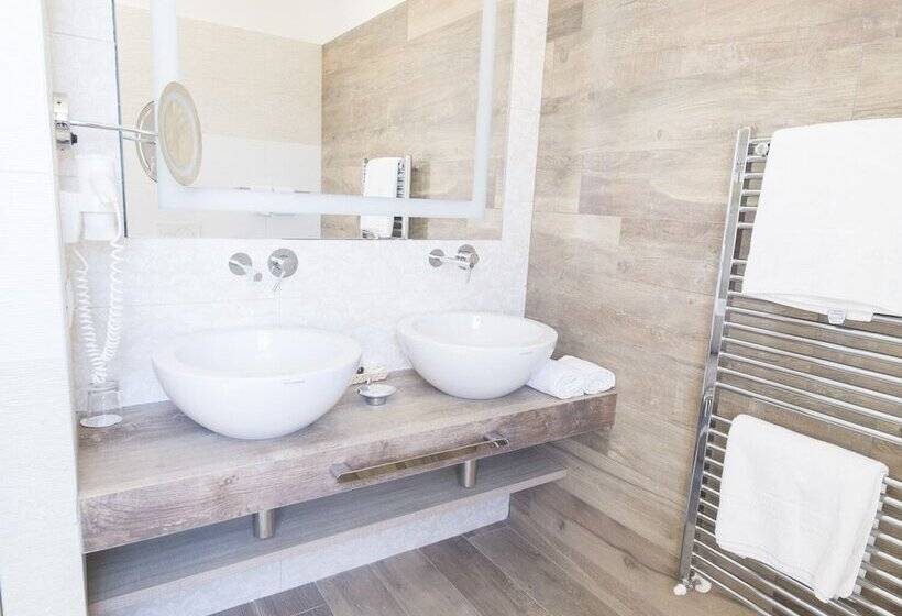 غرفة سوبيريور, Terme Formentin