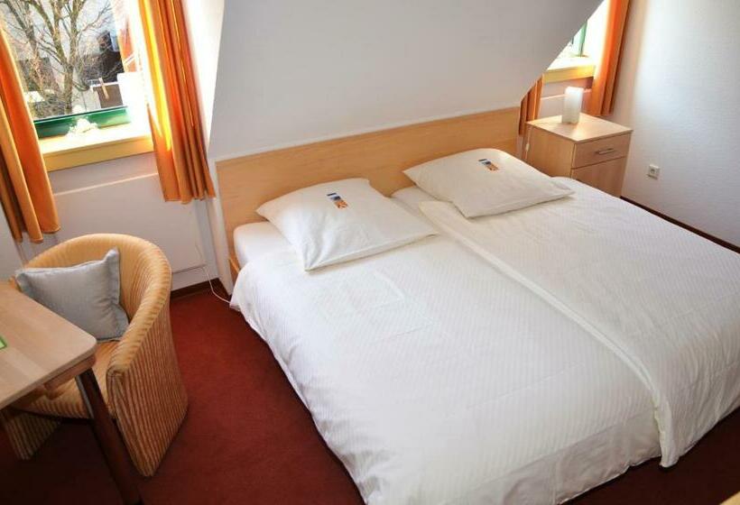 스탠다드 룸, Velcrea