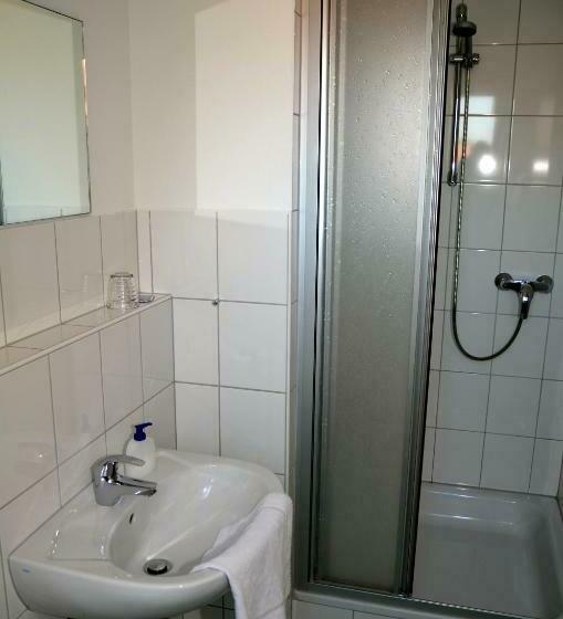 스탠다드 싱글 룸, Velcrea