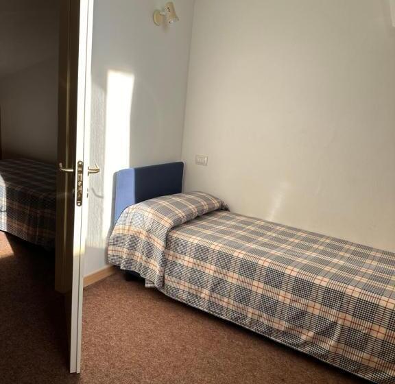 3ベッドルームスイート, Naut