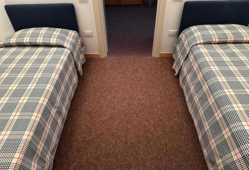 3ベッドルームスイート, Naut