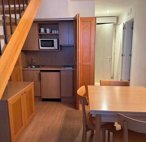 3ベッドルームスイート, Naut