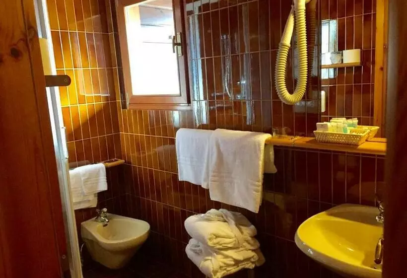 スタンダードトリプルルーム, Park Hotel Villa Trunka Lunka