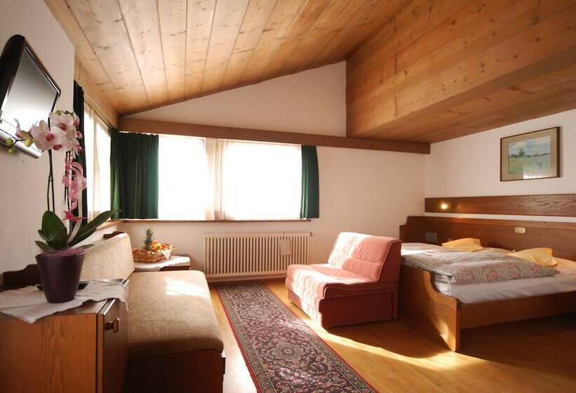 Номер Стандарт Трехместный, Park Hotel Villa Trunka Lunka