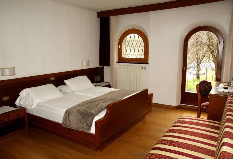 Номер Стандарт Трехместный, Park Hotel Villa Trunka Lunka