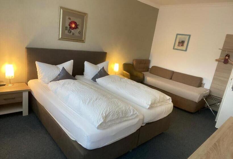 Номер Стандарт Трехместный, Sevda S Hotel Garni Weinforth