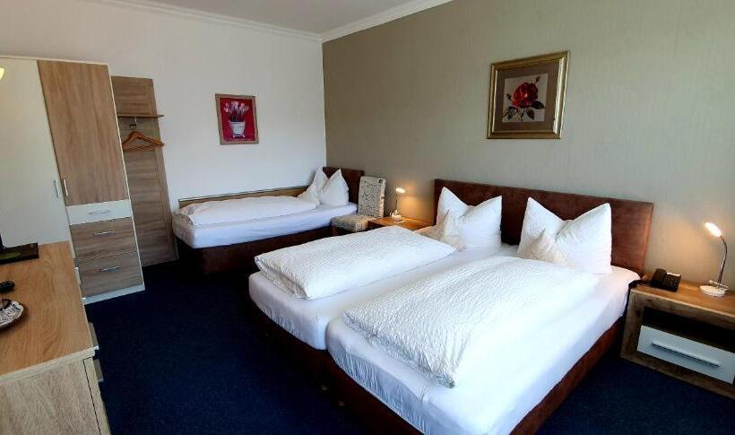 스탠다드 트리플 룸, Sevda S Hotel Garni Weinforth