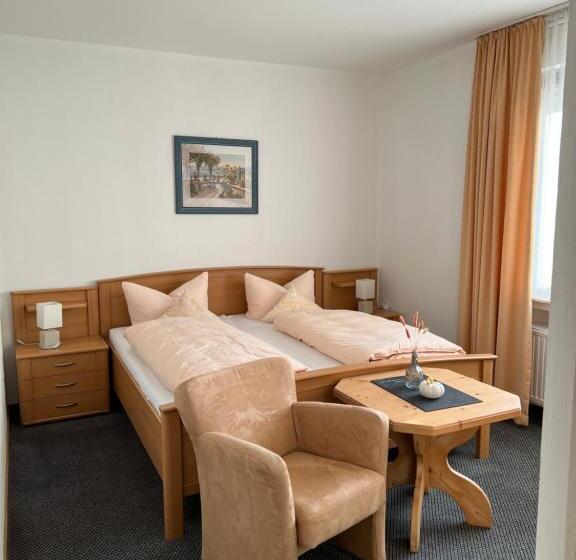 스탠다드 트리플 룸, Sevda S Hotel Garni Weinforth