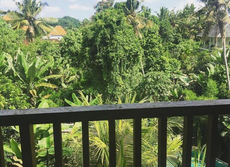 غرفة سوبيريور, Raka Rai Bungalows