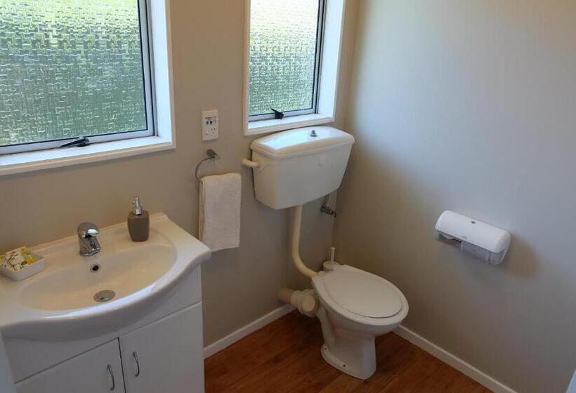 غرفة قياسية مطلّة علي الحديقة, Castles Motel And Driftwood Motel