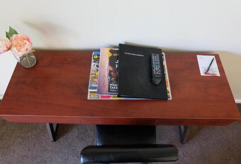 غرفة قياسية مطلّة علي الحديقة, Castles Motel And Driftwood Motel