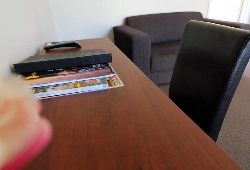 غرفة قياسية مطلّة علي الحديقة, Castles Motel And Driftwood Motel