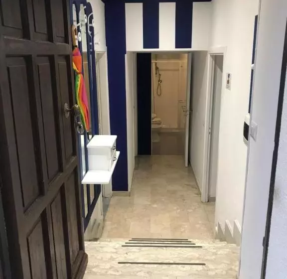 庭の見える１ベッドルームアパートメント, B&b Villa Delle Rondini