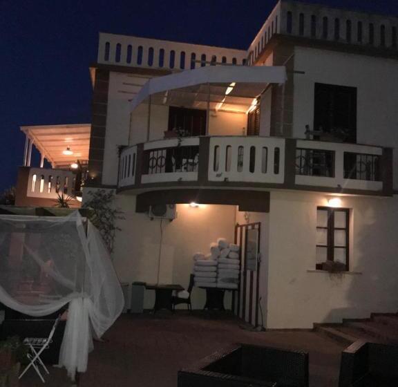 Апартаменты 1 Спальня Вид на Сад, B&b Villa Delle Rondini
