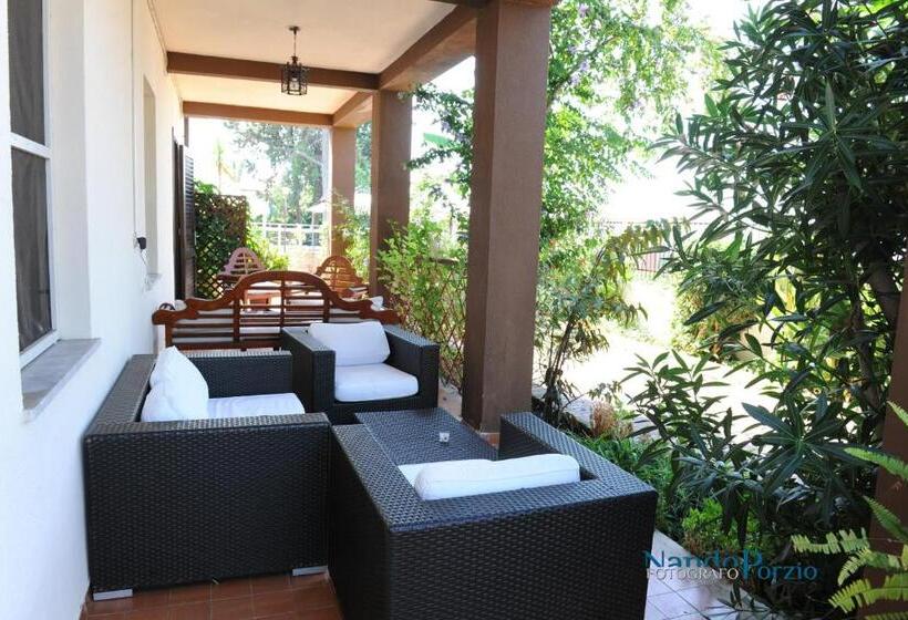 Трехместный Номер Стандарт Interior, B&b Villa Delle Rondini