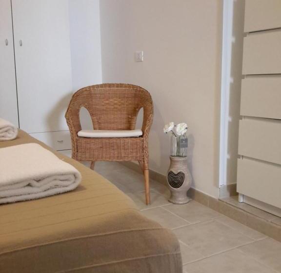 חדר קומפורט לשלושה, Carpe Diem B&b E Case Vacanza