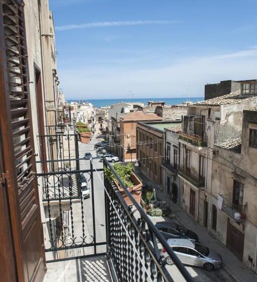 4인용 스탠다드 룸, Case D'anna