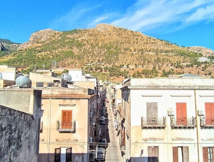 스탠다드 트리플 룸, Case D'anna