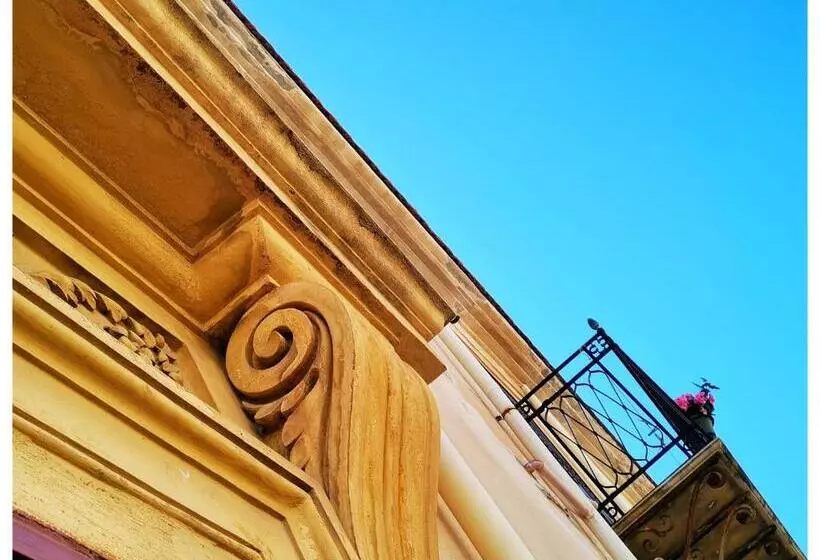 Habitació Estàndard, Case D'anna
