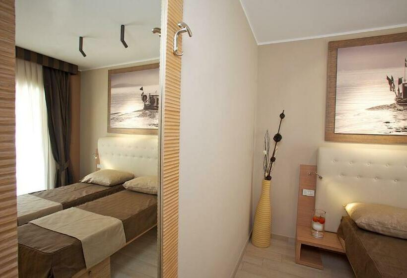 스탠다드 룸, C'era Una Volta