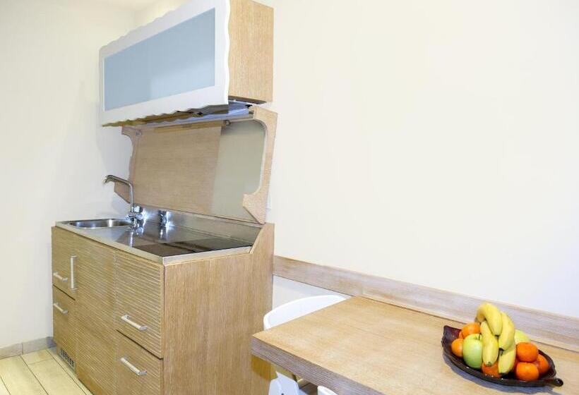 带1个卧室的公寓, C'era Una Volta