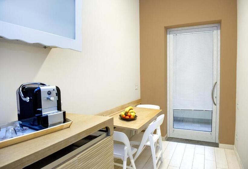 带1个卧室的公寓, C'era Una Volta