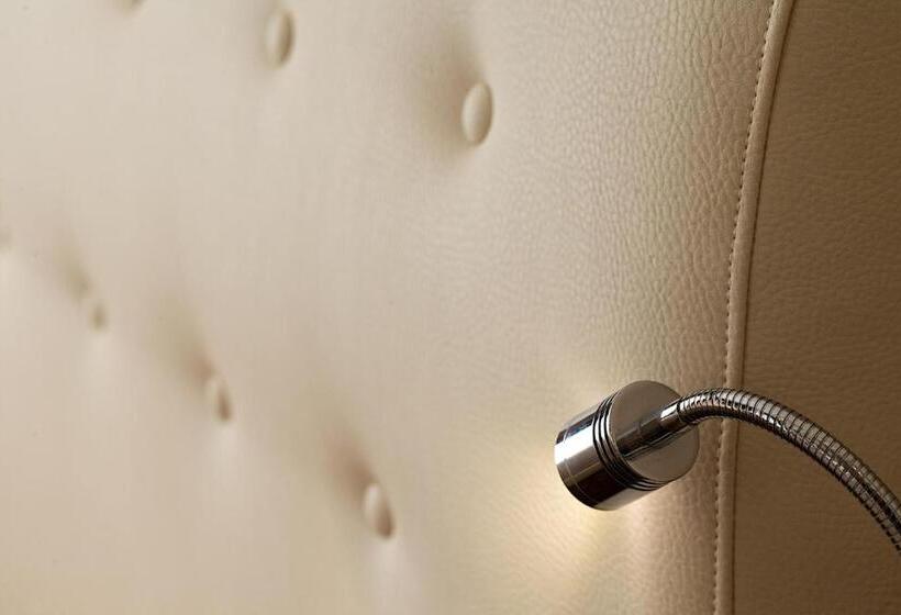 小型套房, C'era Una Volta